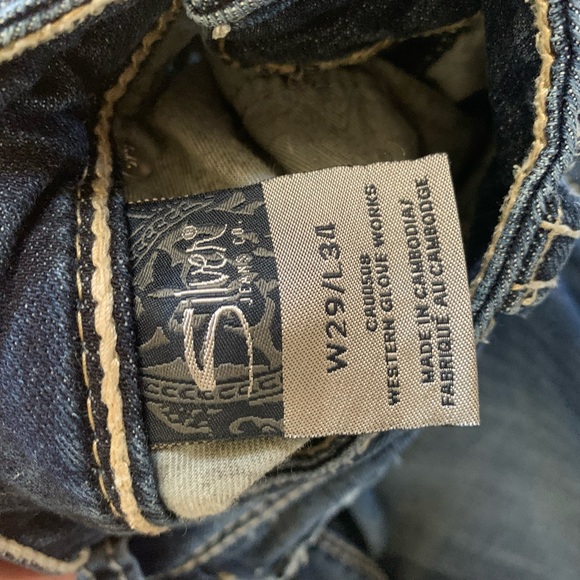 Woman’s silver jeans! - Picture 4 of 5